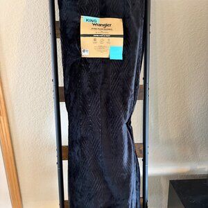 Wrangler King Size Ultra Plush Black Blanket Soft Cozy NWT
